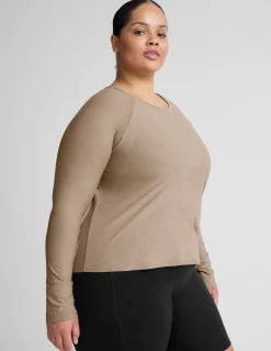 Featherweight Daydreamer Pullover
