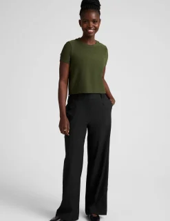 Featherweight Supreme Cropped Tee