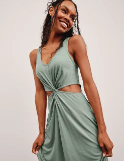Maxi Around The World Front Twist Dress