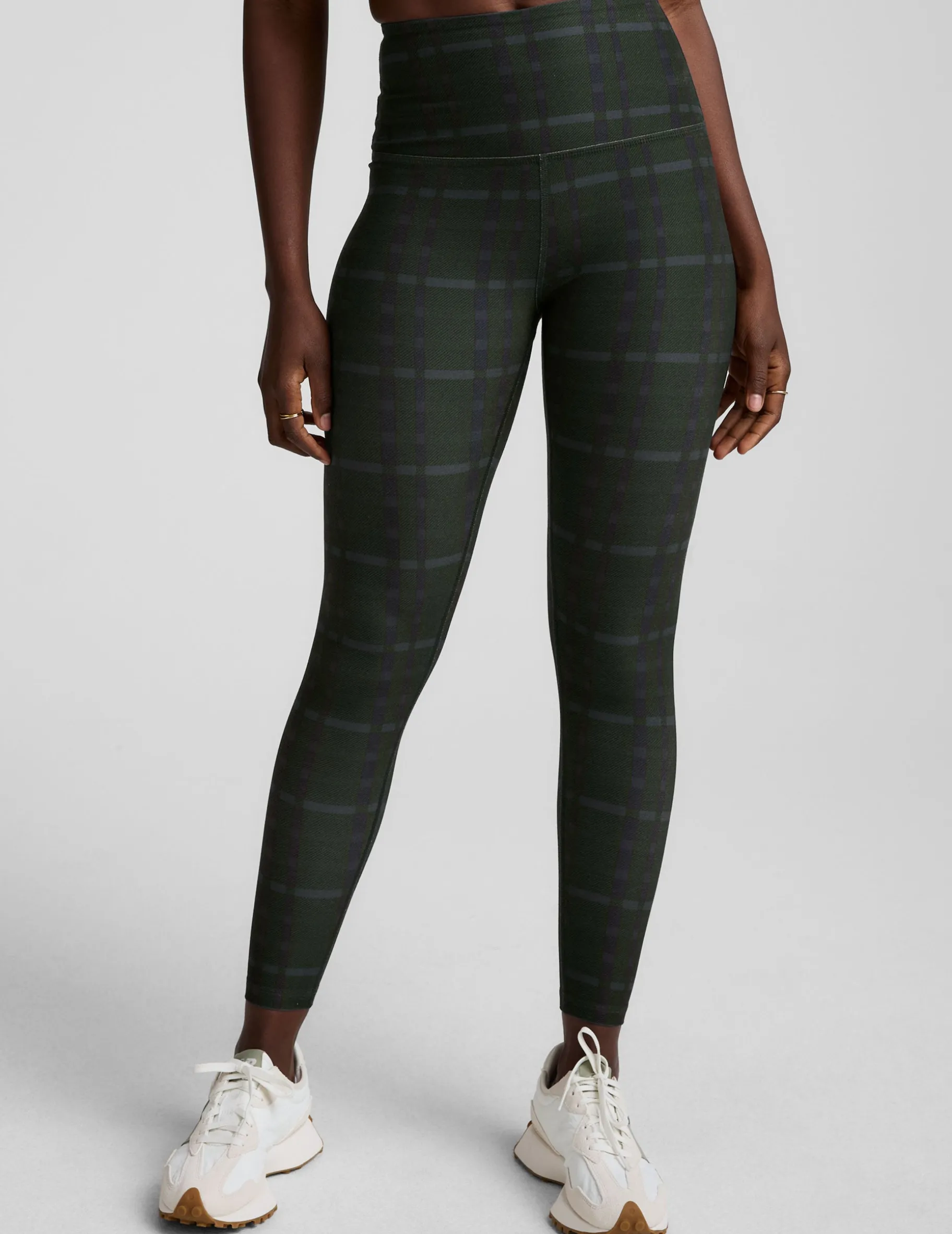 SoftMark High Waisted Midi Legging